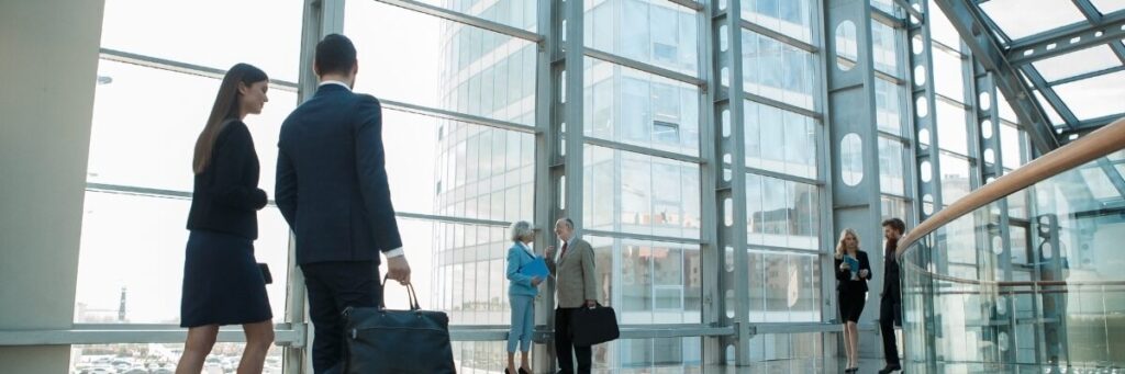 ④社会人としてのマナーを守る